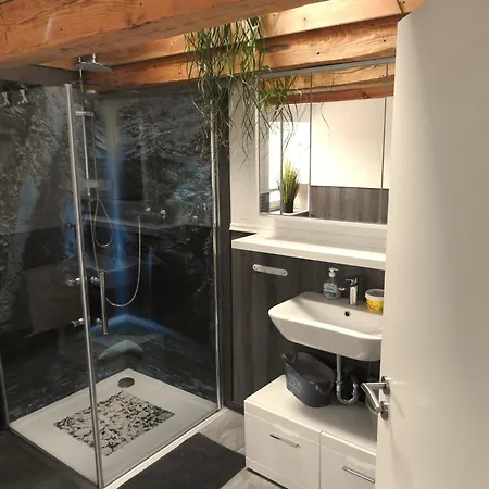 Alte Magd Apartment *