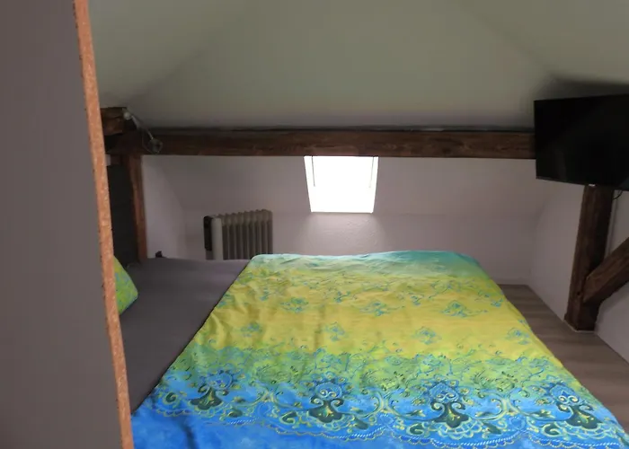 Alte Magd * راتينو